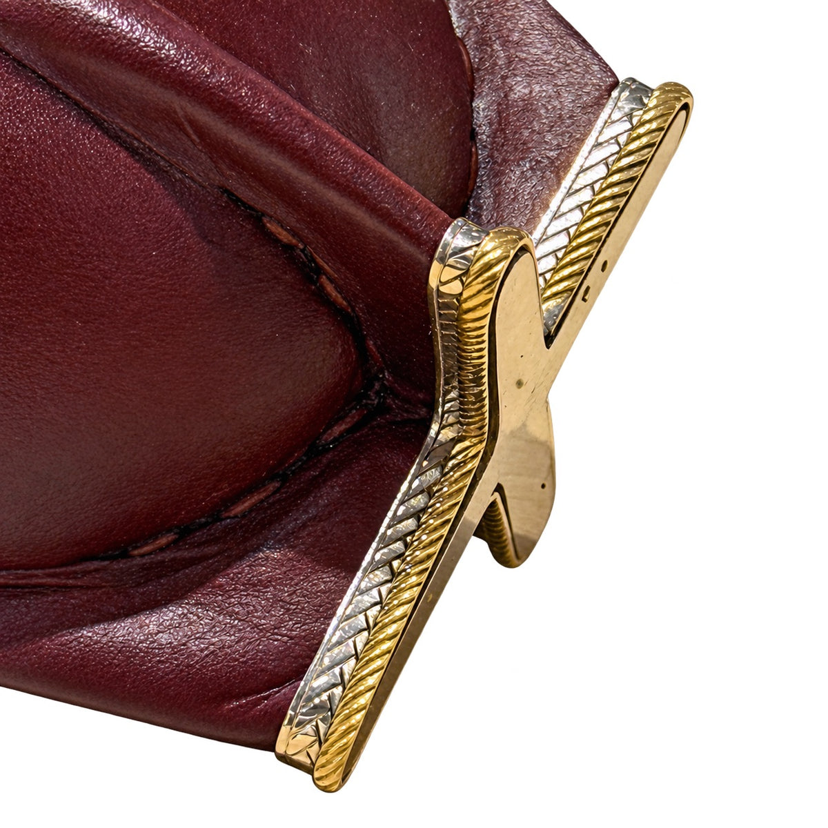 Torpedo Mate with Bronze Decoration with Deluxe Alpaca Legs - Burgundy