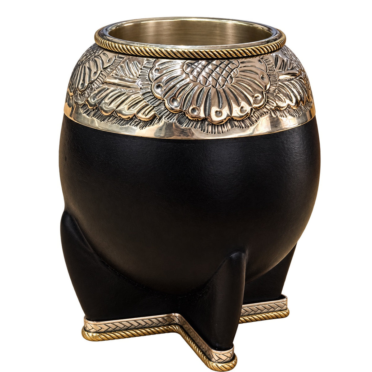 Torpedo Mate with Bronze Decoration with Deluxe Alpaca Legs - Black